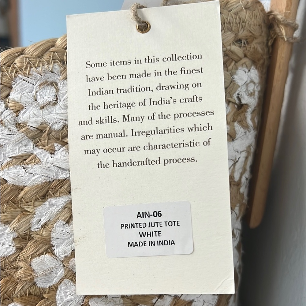 Antik Kraft | XL Jute Tote Bag ⚜️ w/ Wooden Handles - Picture 8 of 11